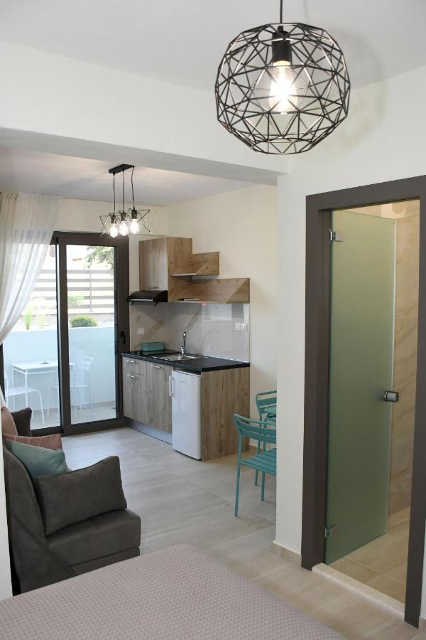 Theano Luxury Suites Nikiti Exterior photo