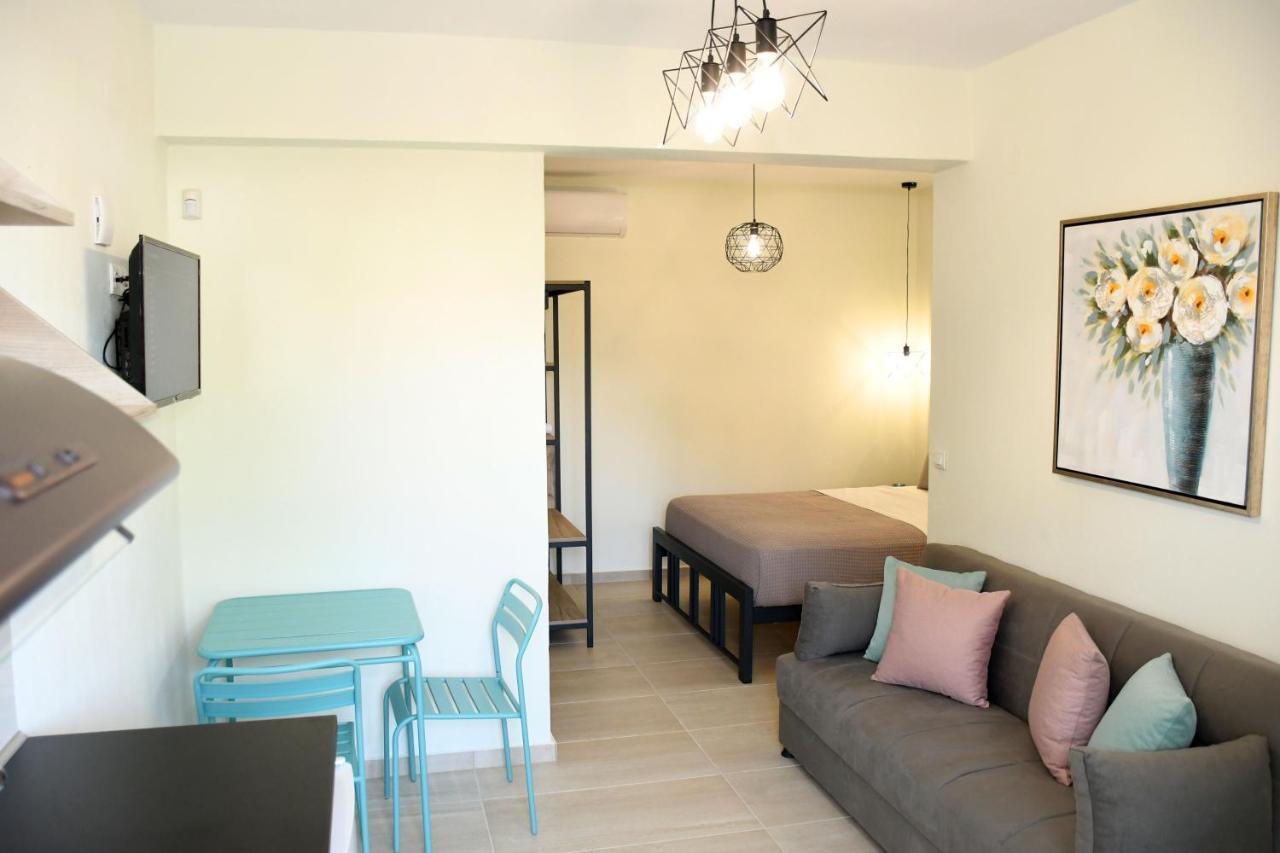 Theano Luxury Suites Nikiti Exterior photo