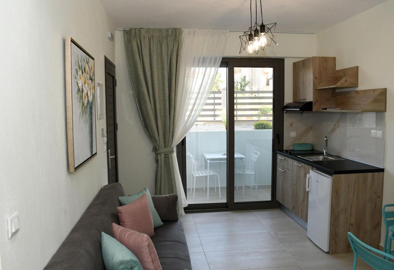 Theano Luxury Suites Nikiti Exterior photo