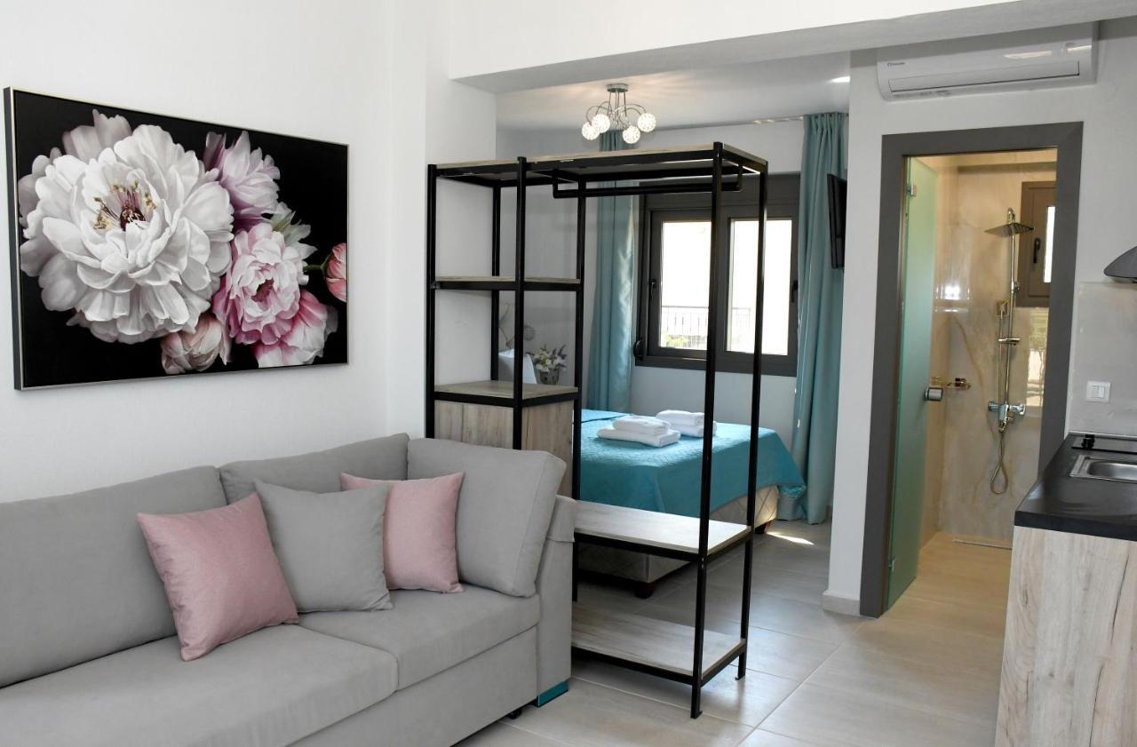 Theano Luxury Suites Nikiti Exterior photo