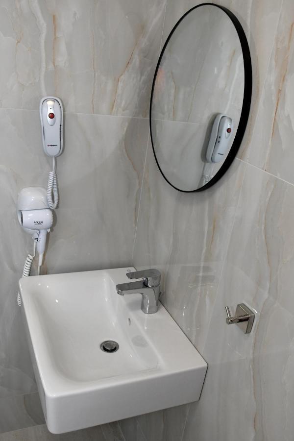 Theano Luxury Suites Nikiti Exterior photo